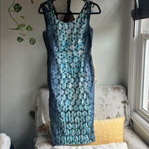 KAREN MILLEN - STUNNING BUBBLE PATTERNED STRETCH SATIN PENCIL DRESS